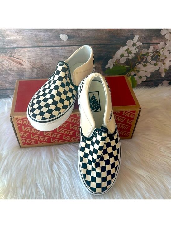 Vans Shoes - Vans Women’s Skateboarding Slippers Size 8.5